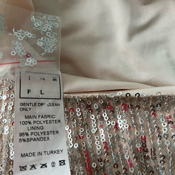 In The Mood For Love Sequence Sexy Gold Top - Picture 9 of 14